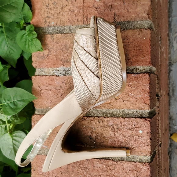 bebe Shoes - 🔴BEBE peep toe heels, sz. 9.5